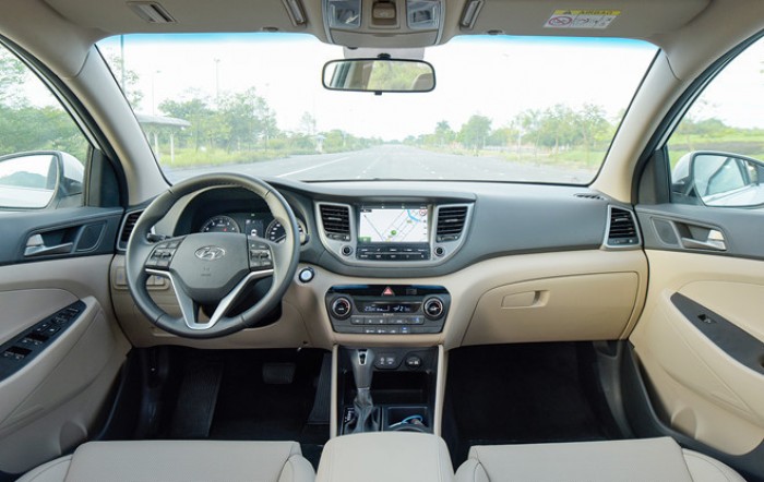 Hyundai Tucson CKD mới xuất xưởng, ưu đãi 30 triệu kèm nhiều quà tặng