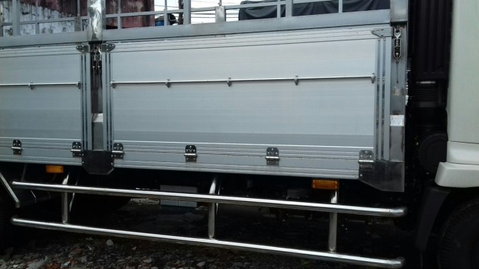 Bán xe HINO 6tấn chuyên thùng chở đông lạnh, gia cầm, gia súc...