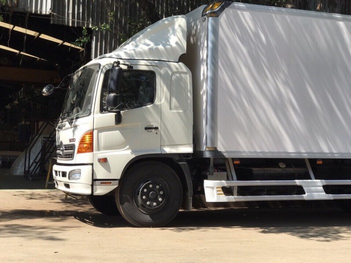Bán xe HINO 6tấn chuyên thùng chở đông lạnh, gia cầm, gia súc...