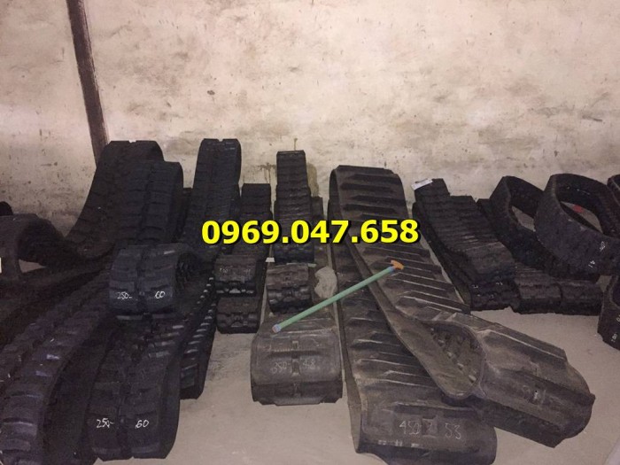 Xích cao su máy xúc Doosan Solar DX
