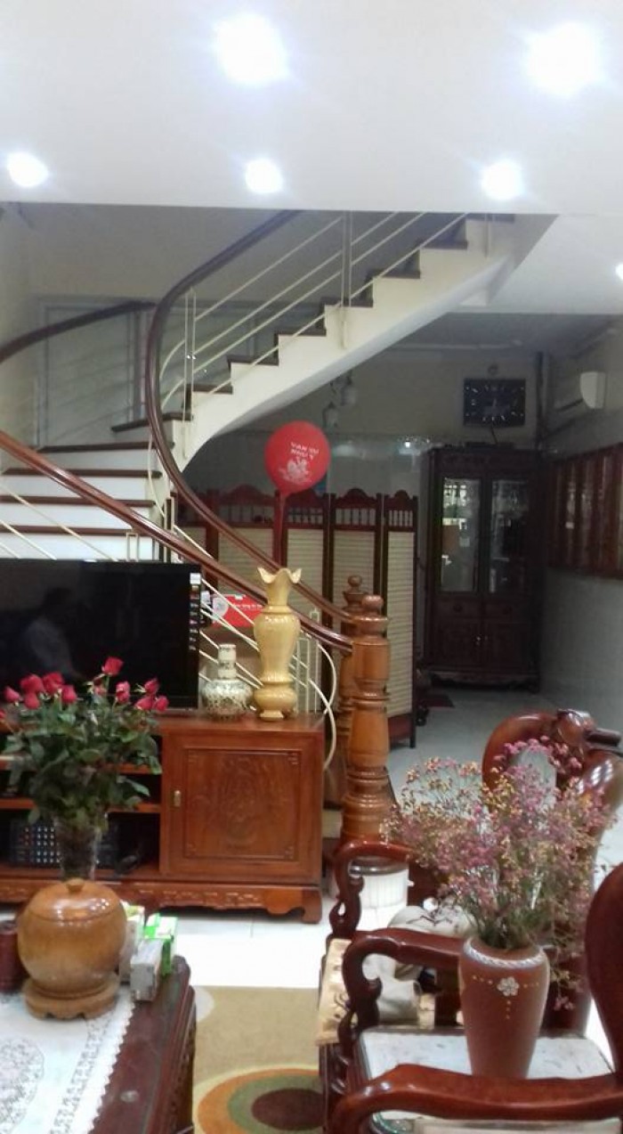 Bán nhà Phố Liễu Giai, Ba Đình, Hà Nội, DT 65m, ô tô vào nhà