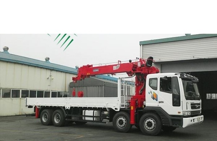 Xe tải Daewoo 4 chân gắn cẩu CSM CSS300
