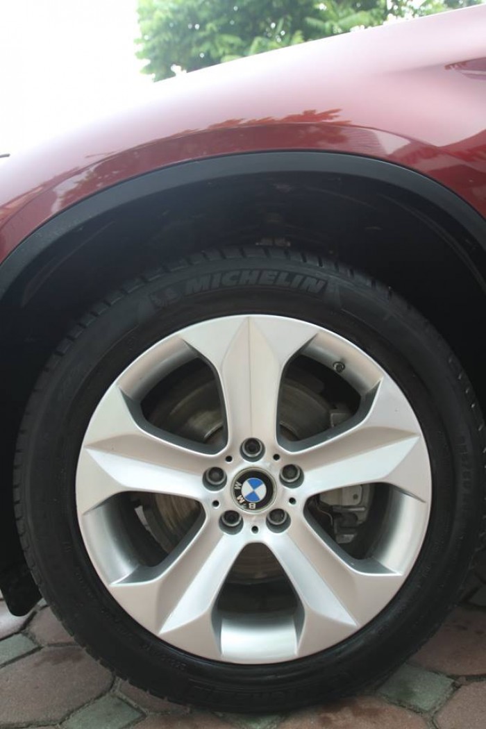 BMW X6 Model 2009. Màu đỏ nội thất kem đăng ký chính chủ cá nhân biển Hà Nội