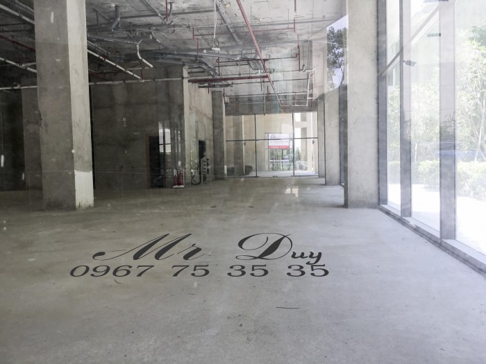 Cho thuê mặt bằng 550m2 làm shophouse cách Q1 chỉ 3 phút có bãi giữ xe