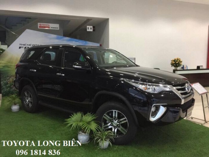 Bán xe Fortuner 2017- khuyến mại hấp dẫn