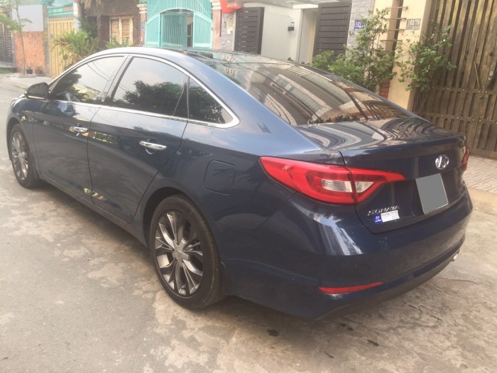 Bán xe Hyundai Sonata fullopption màu xanh nhập khẩu at sx 2016.