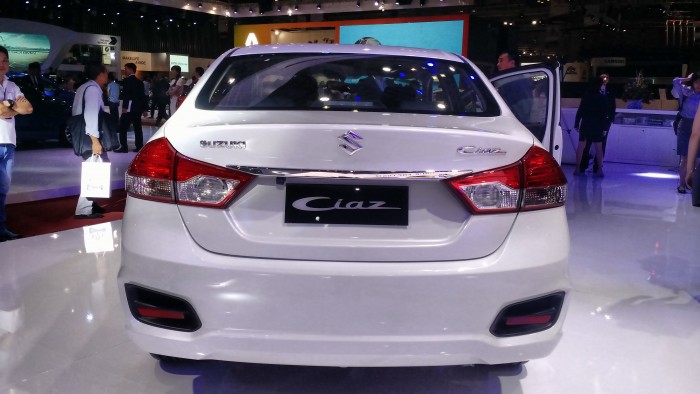 Ô tô Suzuki Ciaz 5 chỗ ưu đãi KHỦNG Tháng 09/17