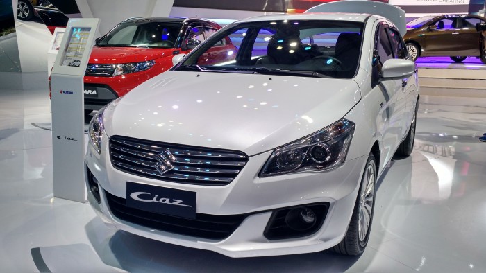 Ô tô Suzuki Ciaz 5 chỗ ưu đãi KHỦNG Tháng 09/17