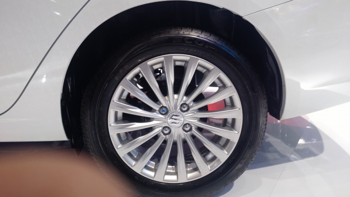 Ô tô Suzuki Ciaz 5 chỗ ưu đãi KHỦNG Tháng 09/17