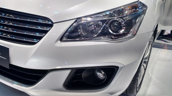 Ô tô Suzuki Ciaz 5 chỗ ưu đãi KHỦNG Tháng 09/17