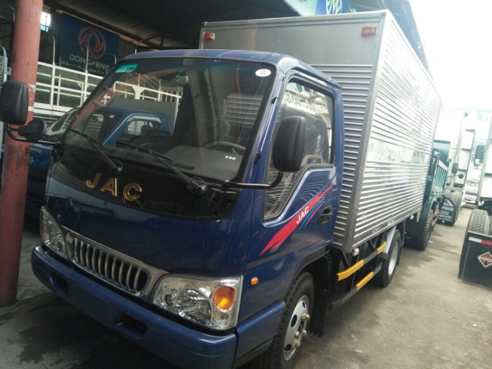 Bán gấp xe Jac 2t4 đời 17, trả góp 95% tại Bình Dương