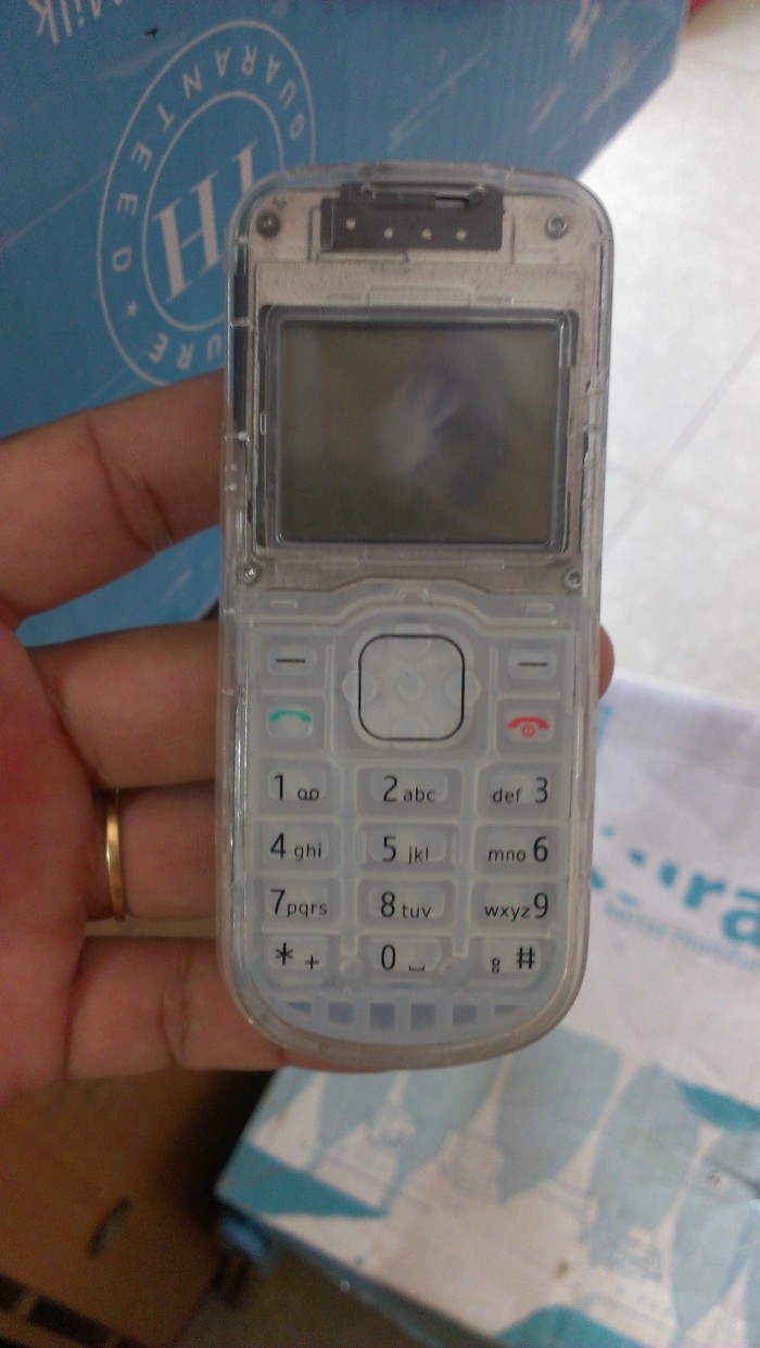 Nokia 1202 trong suốt2
