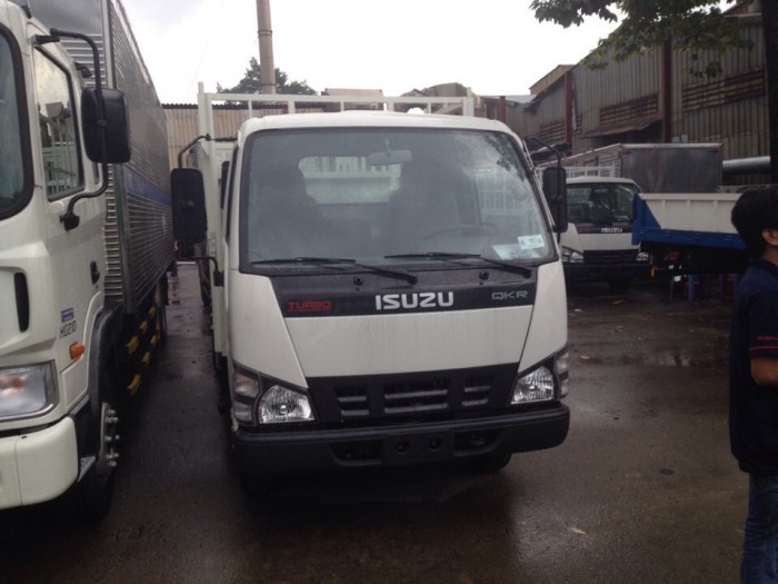 Bán xe Isuzu 2t9 đời 2017, trả góp 95%