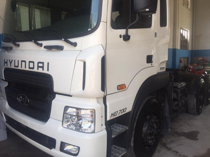 Bán đầu kéo hd 700 đời 2015