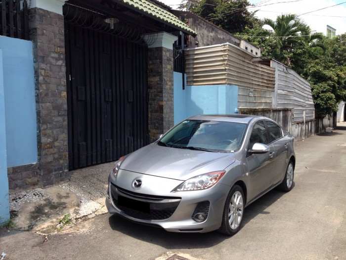 Cần bán xe Mazda 3s sedan 2015 số tự động màu bạc zin