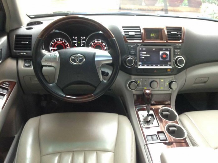 Cần bán Toyota Highlander, nhập khẩu Mỹ. Màu đen