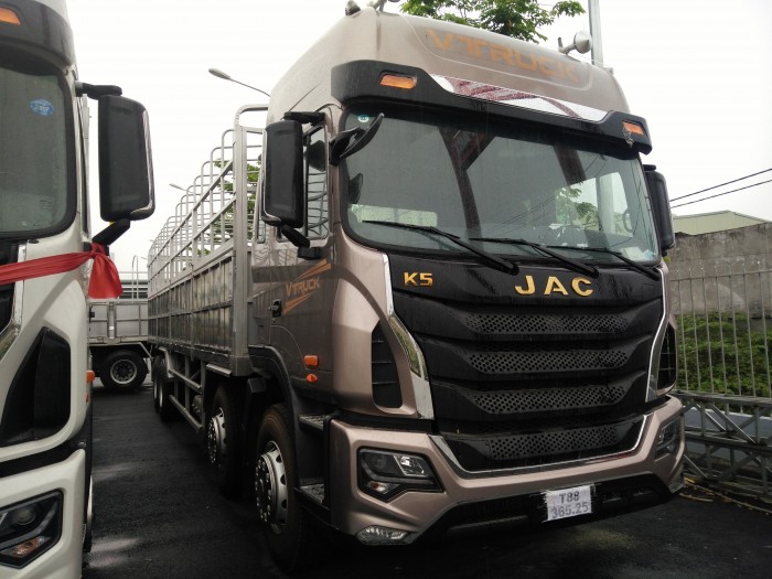 Xe tải JAC-VTRUCK 4 chân