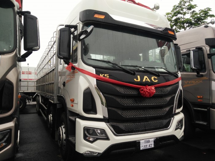 Xe tải JAC-VTRUCK 4 chân