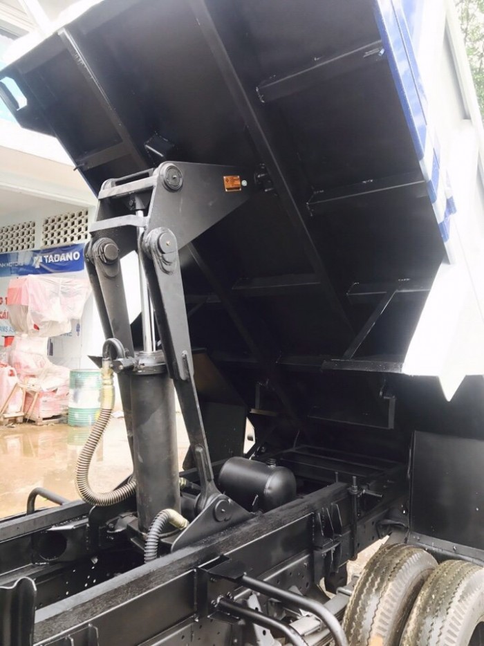Xe ben isuzu QKR55H tự đổ 2,2 tấn mới sản xuất 2017