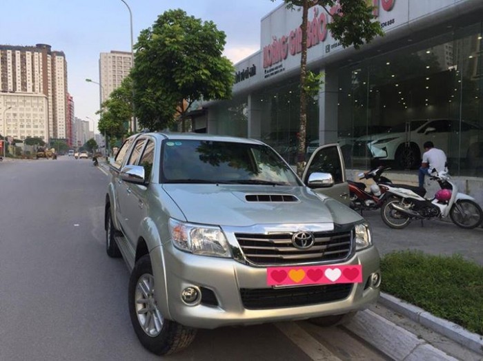 Bán xe Toyota Hilux G 3.0 hai cầu đời 2014