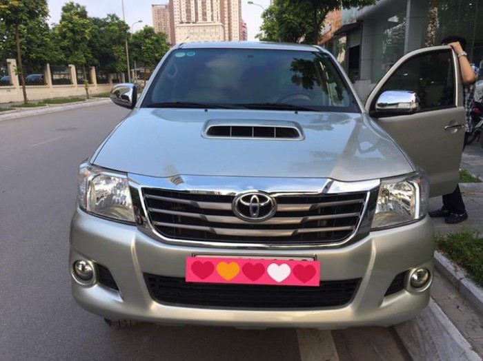 Bán xe Toyota Hilux G 3.0 hai cầu đời 2014