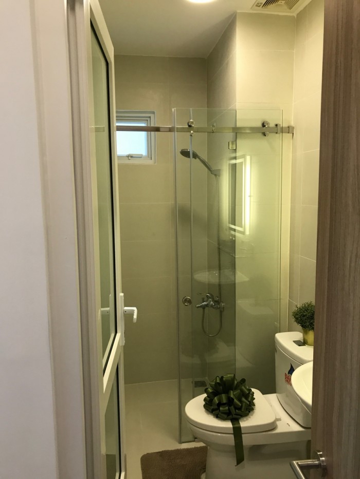 Cần sang lại căn 1 pn C17 tầng 14 view hồ bơi