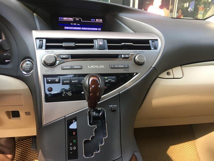 Bán xe Lexus Rx350 sản xuất 2014 màu đỏ mận