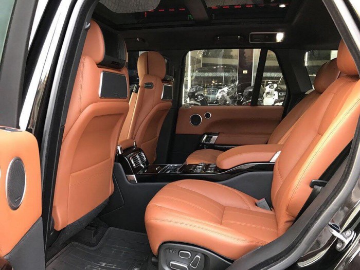 Bán xe Range Rover Autobiography 5.0 màu đen nội thất da bò 2014