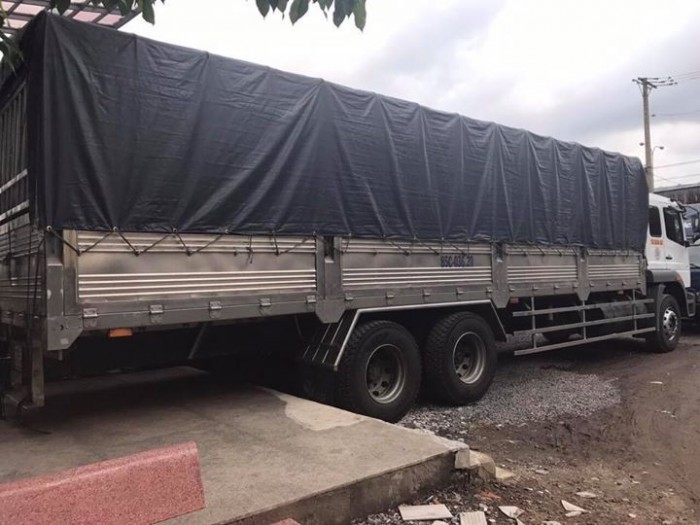 Fuso FJ thùng bạt đời 2016, thùng dài 9m.