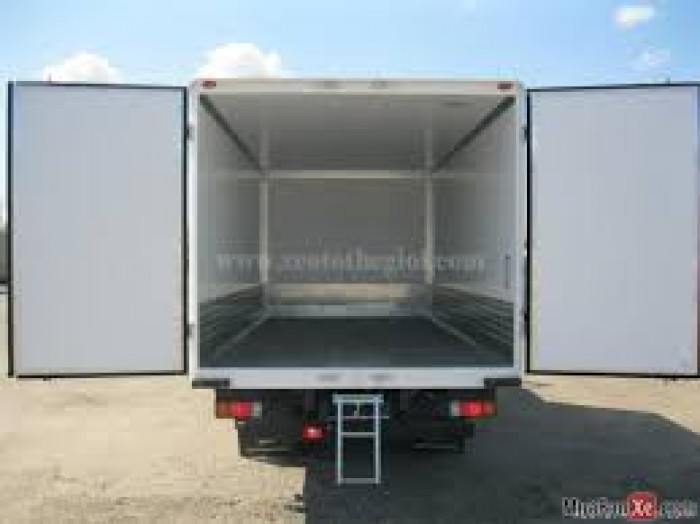 Chuyên bán Xe XZU650L  thùng kín đông lạnh giá rẻ