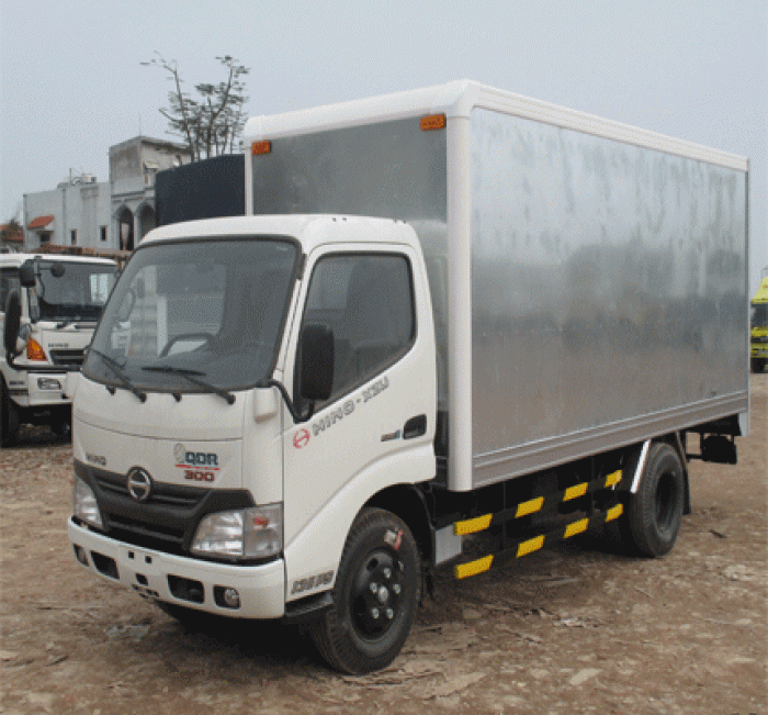 Chuyên bán Xe XZU650L  thùng kín đông lạnh giá rẻ