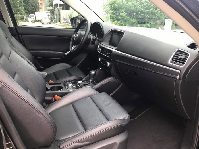 Cần bán xe Mazda CX5 2.5 AWD 2017 màu đen vip
