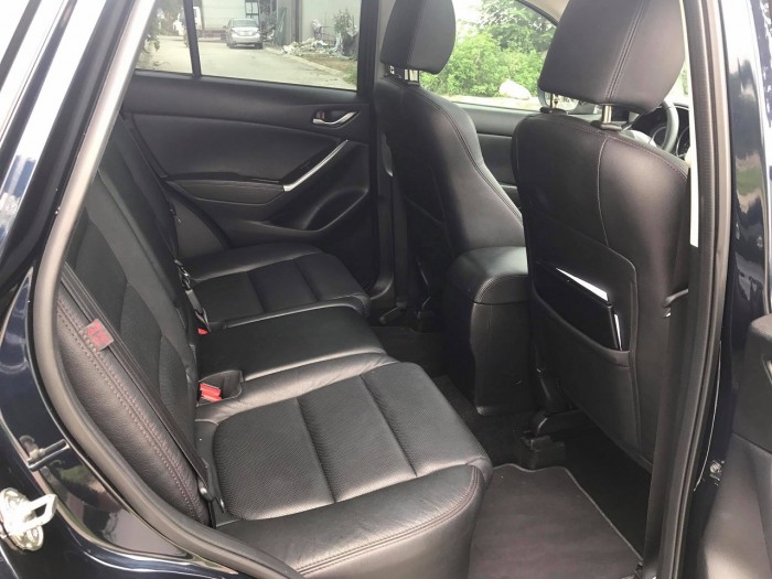 Cần bán xe Mazda CX5 2.5 AWD 2017 màu đen vip