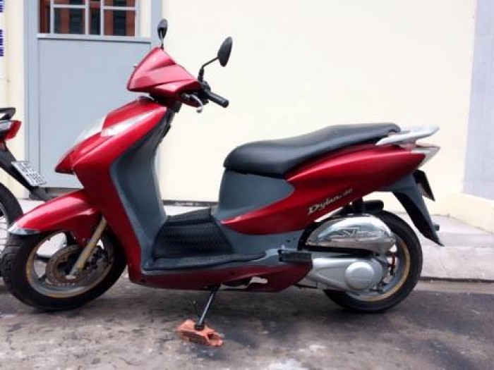 Dylan bstp,màu đỏ đô xe đẹp zin ,máy nổ thì thầm