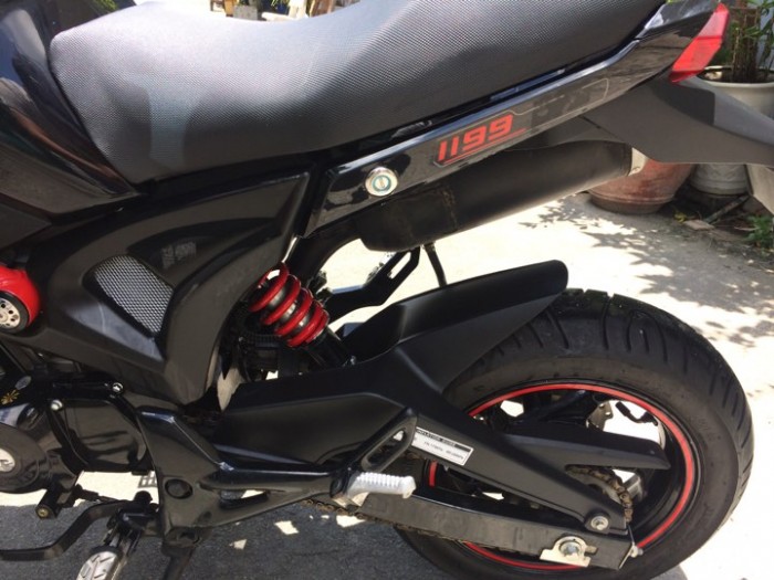 Xe moto DUCATI mini 110cc ngay chu nhe hinh that 100/0
