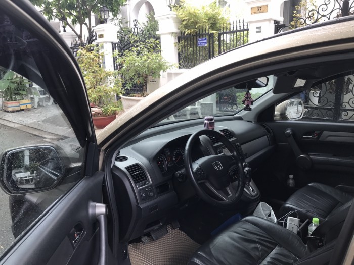 Bán xe Honda CRV 2011 bản 2.4 tự động màu vàng cát.