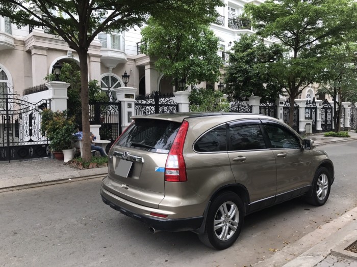 Bán xe Honda CRV 2011 bản 2.4 tự động màu vàng cát.