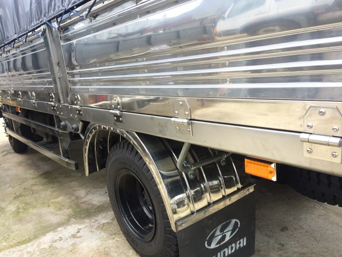 Xe tải hyundai hd99 thùng mui bạt inox mới