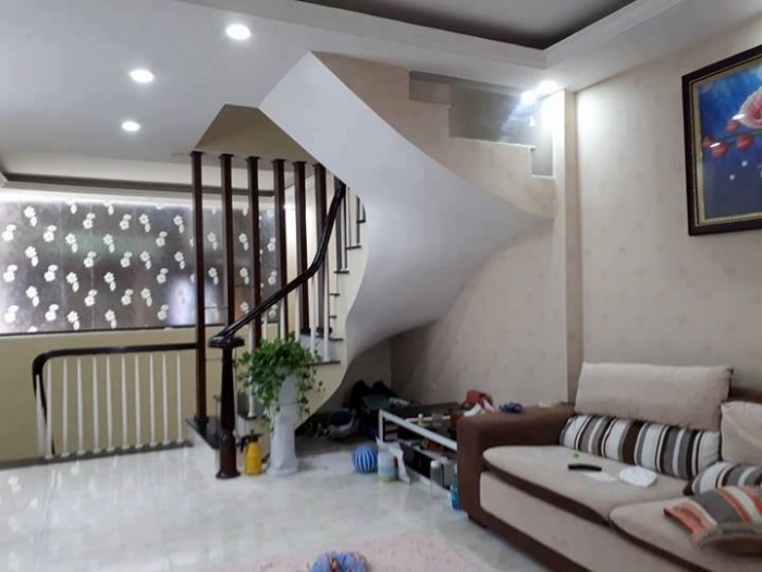 Bán gấp nhà ĐẸP Tam Trinh, 45m2, 5 tầng