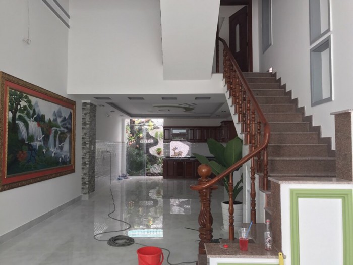 Bán nhà mới 3 lầu mặt tiền đường số 2, Phạm Hữu Lầu, Quận 7, DT 4x18m