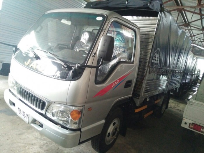 Xe tải Jac 2t4 màu xám, bán giá tốt nhất
