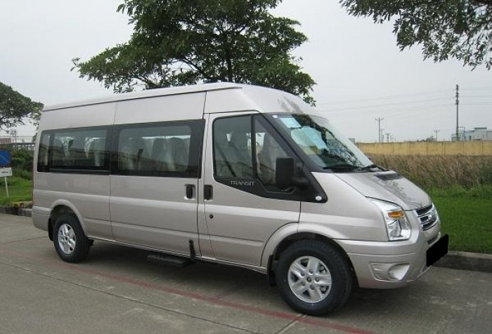 Nhà không chạy nữa cần bán xe Ford transit 2012 còn rất mới xe đẹp