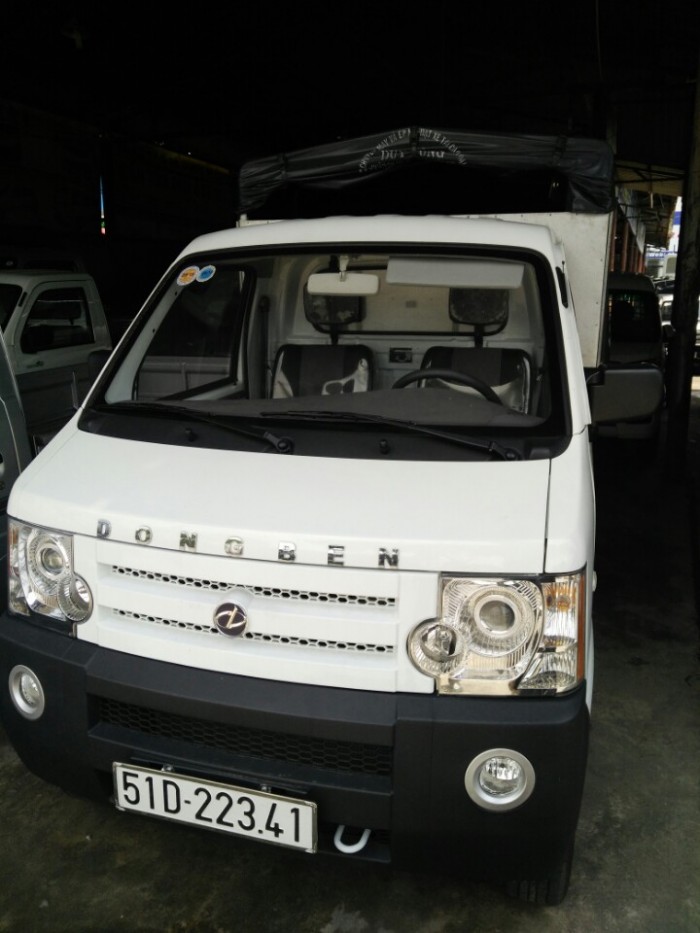 Xe Dongben 800kg màu trắng