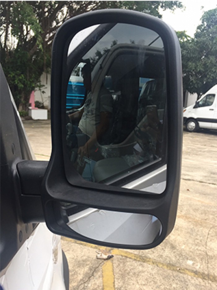 Xe du lịch jac 16 Chỗ đời mới 2017, xe được trang bị bánh sau 2 bánh đôi