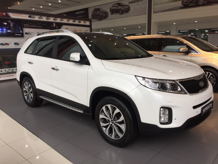 Kia Sorento - có xe, tặng 20 triệu phụ kiện, hỗ trợ ngân hàng 90% lãi suất cực tốt