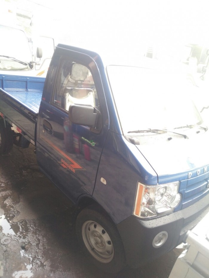 Tải nhẹ Dongben 870kg thùng lửng màu xanh