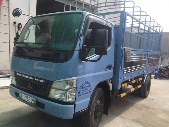Mitsubishi Fuso sản xuất 2015, tải 1,750kg, xe đẹp