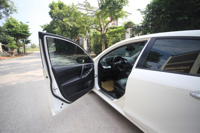 Cần bán chiếc Mazda 3 2013 ngọc trinh chính chủ