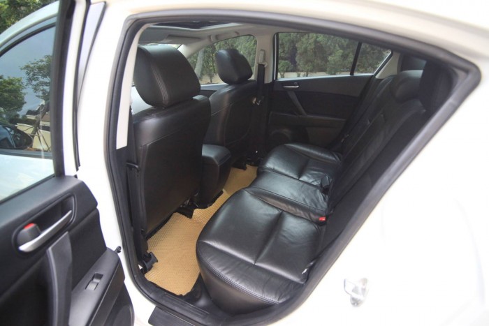 Cần bán chiếc Mazda 3 2013 ngọc trinh chính chủ