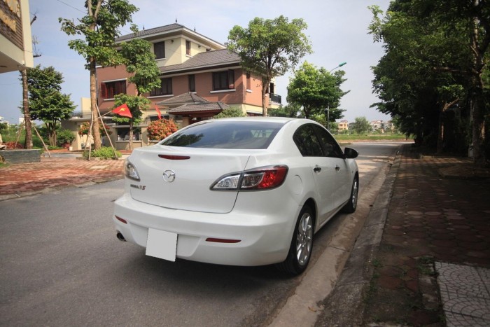 Cần bán chiếc Mazda 3 2013 ngọc trinh chính chủ